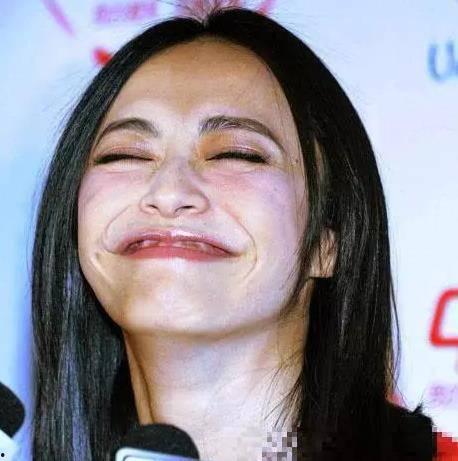 最像明星脸,这位网红竟与当红明星神似，网友直呼“撞脸达人”！